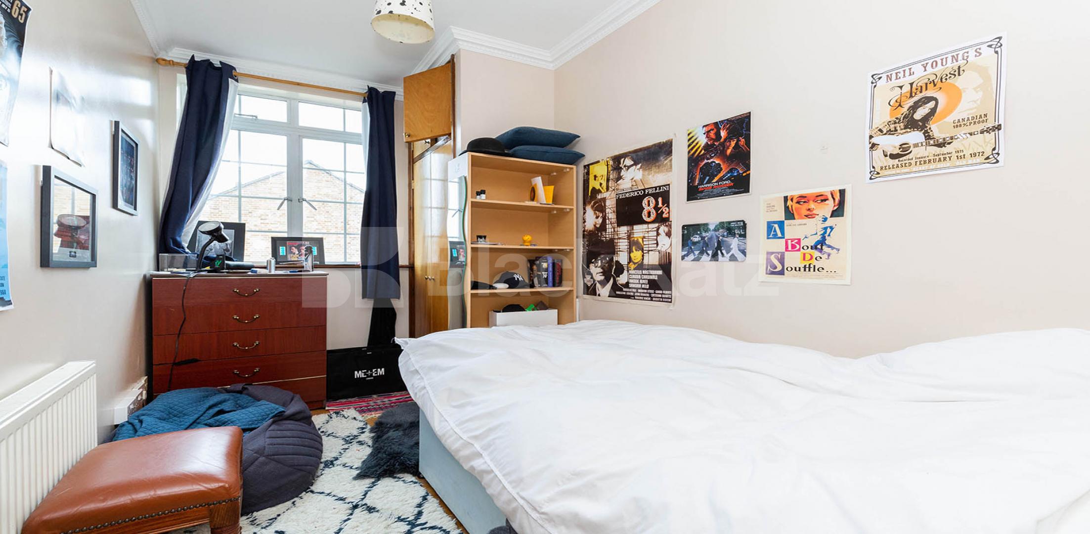 Beautiful three double bedroom flat Cranleigh Street, Camden